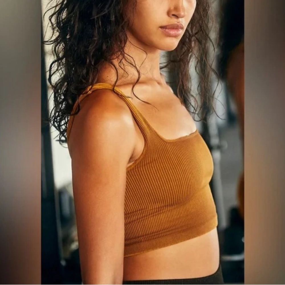 Free People Movement Women's Tan Ribbed Crop Top NWOT Size M/L Sports Bra